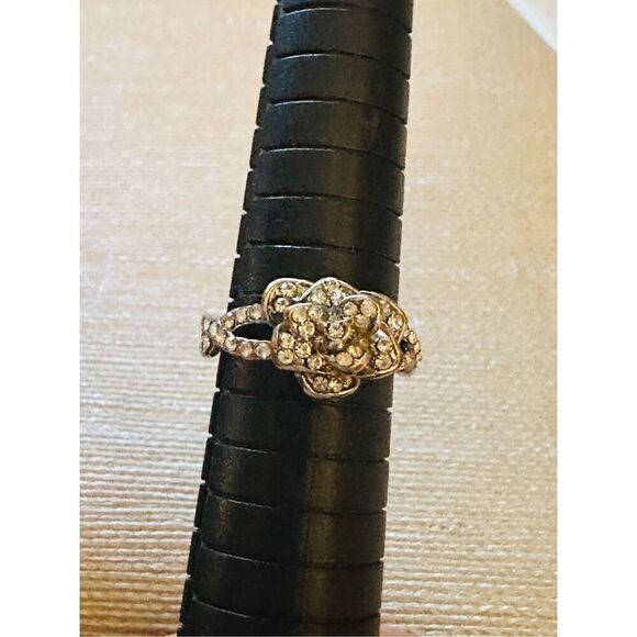Sterling Silver Rhinestone Flower Ring - Picture 8 of 8